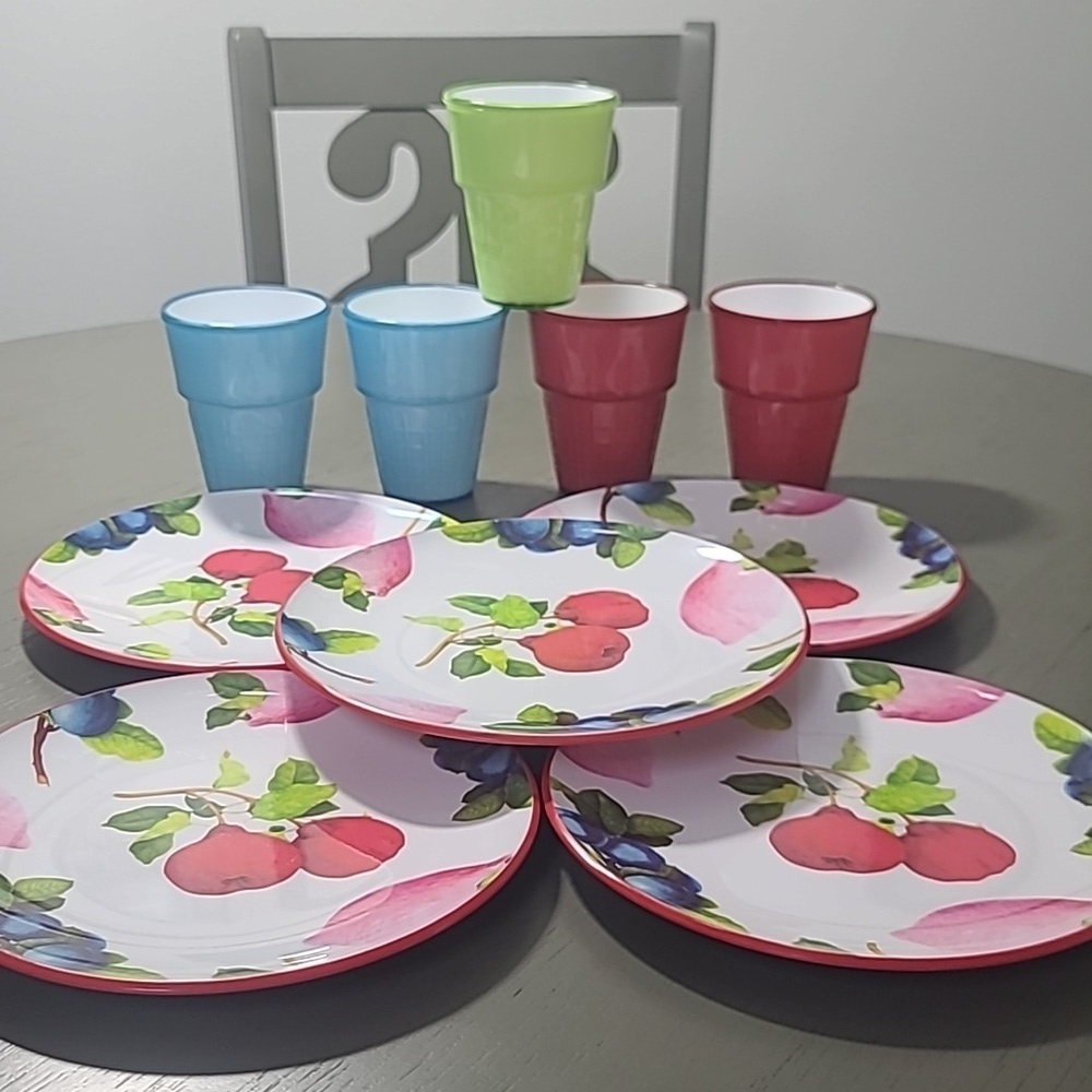 Set Of 5 Cynthia Rowley Whim Melamine Fruit Salad Plates With 5 Barrel Cups